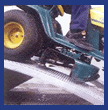 Curved loading ramps ensure room for under mounted tools