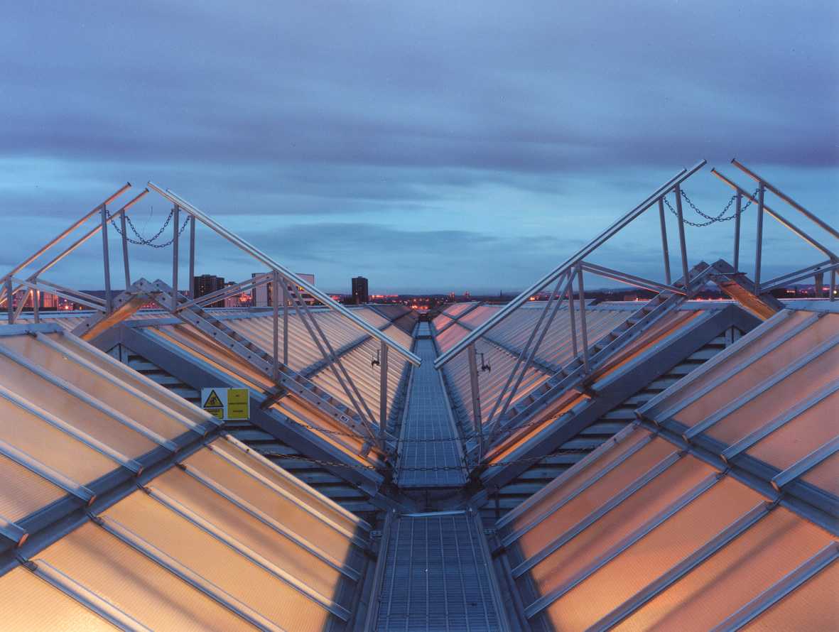 Inverted V gantry at Centrail Station, Glasgow